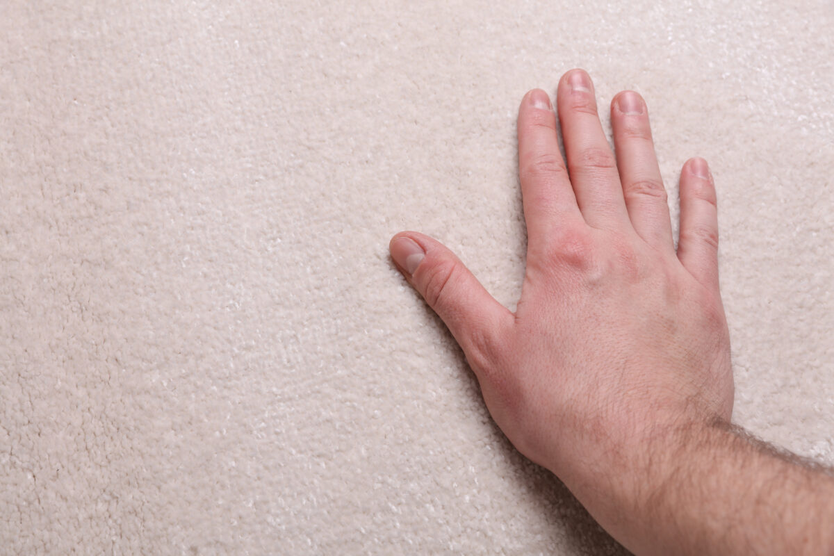 rug inspection by hand ★ Prestige Carpet Cleaning Rug material identification inspection by hand